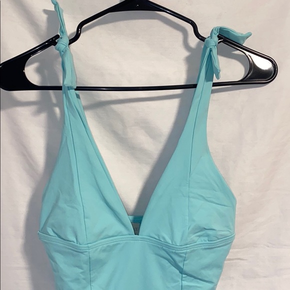 L*Space Isabelle One Piece Swimsuit Sz 8 - Picture 6 of 10